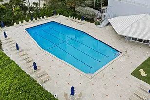 600 Grapetree Dr, Key Biscayne, FL 33149 - Photo 26