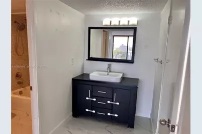 210 174th St #912, Sunny Isles Beach, FL 33160 - Photo 8