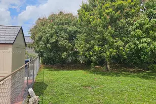 8891 SW 28th St, Miami, FL 33165 - Photo 22