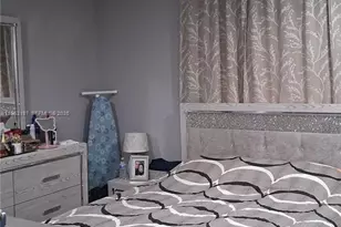 2608 W 54th Pl, Hialeah, FL 33016 - Photo 6