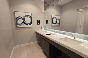 100 E Las Olas Blvd, Fort Lauderdale, FL 33301 - Photo 44