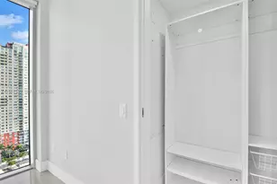 1300 Brickell Bay Dr, Miami, FL 33131 - Photo 34