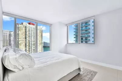 1300 Brickell Bay Dr #1910, Miami, FL 33131 - Photo 26