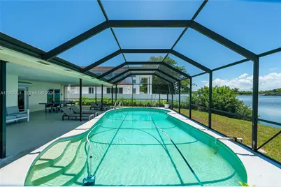 21320 NE 25th Court, Miami, FL 33180 - Photo 2