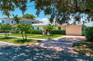 21320 NE 25th Ct, Miami, FL 33180 - Photo 34