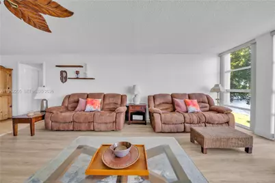 601 Three Islands Blvd #302, Hallandale Beach, FL 33009 - Photo 2