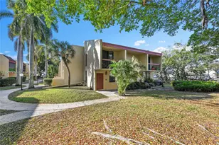 781 SE 1st Way, Deerfield Beach, FL 33441 - Photo 2
