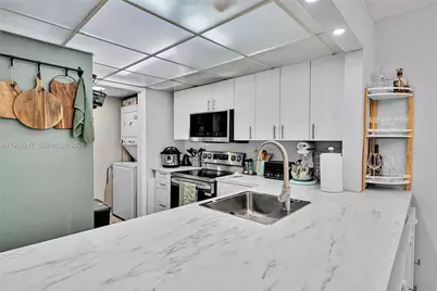 781 SE 1st Way #79, Deerfield Beach, FL 33441 - Photo 8