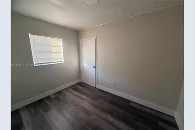 2431 NW 9th St, Fort Lauderdale, FL 33311 - Photo 6