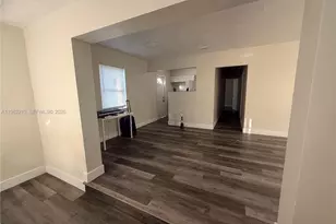 2431 NW 9th St, Fort Lauderdale, FL 33311 - Photo 10