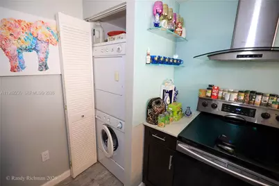 600 NE 36th St #1905, Miami, FL 33137 - Photo 18