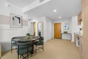 11 NE 6th St, Miami, FL 33132 - Photo 8