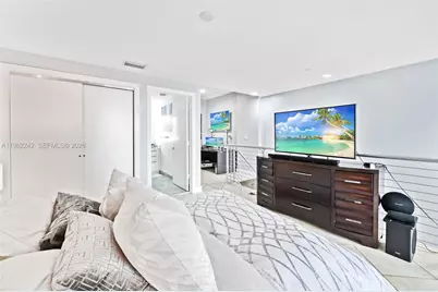 1050 Brickell Ave #1014, Miami, FL 33131 - Photo 24