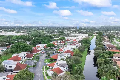 385 NW 36th Ave, Deerfield Beach, FL 33442 - Photo 30