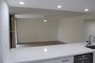 955 Egret Cir, Delray Beach, FL 33444 - Photo 6