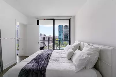 121 NE 34th St #1203, Miami, FL 33137 - Photo 10