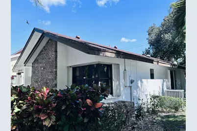 2560 Calamondin Cir, Coconut Creek, FL 33063 - Photo 8