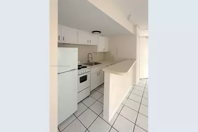 305 Navarre Ave #2, Coral Gables, FL 33134 - Photo 2