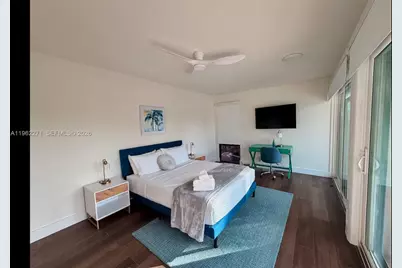 636 Hibiscus Dr #0, Hallandale Beach, FL 33009 - Photo 32