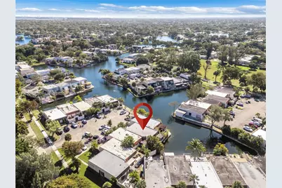 7412 Big Cypress Dr, Miami Lakes, FL 33014 - Photo 32