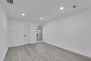 7412 Big Cypress Dr, Miami Lakes, FL 33014 - Photo 14