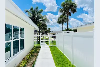 5701 NW 28th St #1-3, Lauderhill, FL 33313 - Photo 34