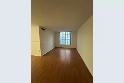 210 SW 11th St #609, Miami, FL 33130 - Photo 4