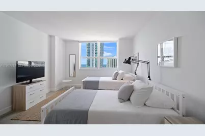 1155 Brickell Bay Dr #2203, Miami, FL 33131 - Photo 12