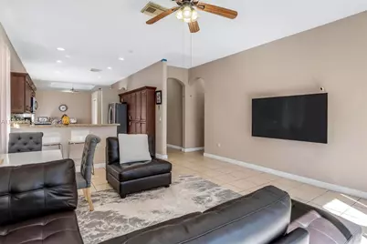13124 SW 54th Ct, Miramar, FL 33027 - Photo 12