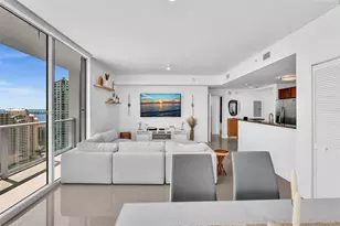 300 S Biscayne Blvd, Miami, FL 33131 - Photo 10