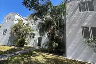 1015 S 17th Ave, Hollywood, FL 33020 - Photo 2