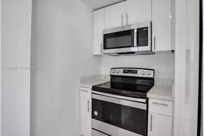 747 Michigan Ave #204, Miami Beach, FL 33139 - Photo 12
