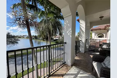 8353 NW 38th St, Cooper City, FL 33024 - Photo 4