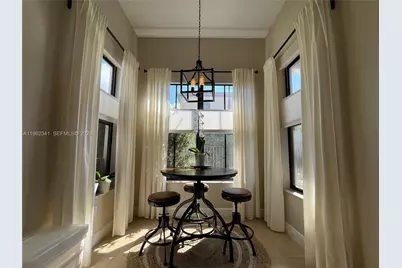 8353 NW 38th St, Cooper City, FL 33024 - Photo 12