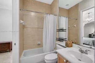 240 E Isle Verde Way, Palm Beach Gardens, FL 33418 - Photo 18