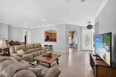 240 E Isle Verde Way, Palm Beach Gardens, FL 33418 - Photo 10