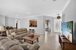 240 E Isle Verde Way, Palm Beach Gardens, FL 33418 - Photo 10