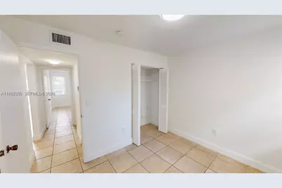 453 SW 2nd St #301C, Miami, FL 33130 - Photo 14