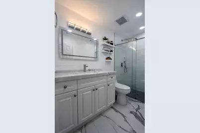 6012 NW 172nd Terr Cir, Hialeah, FL 33015 - Photo 2