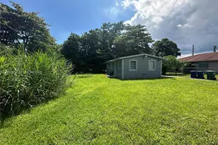 10070 SW 176th St, Palmetto Bay, FL 33157 - Photo 1