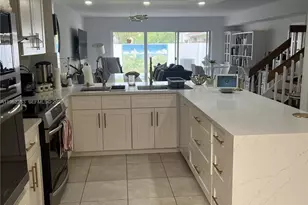 3535 Magellan Cir, Aventura, FL 33180 - Photo 10