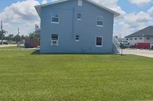 4131 Commercial Dr, Sebring, FL 33870 - Photo 2