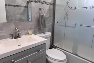 7415 Coldstream Dr, Hialeah, FL 33015 - Photo 20