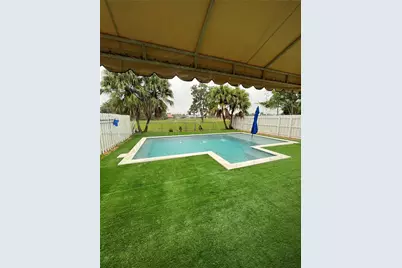 7415 Coldstream Dr, Hialeah, FL 33015 - Photo 2