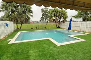 7415 Coldstream Dr, Hialeah, FL 33015 - Photo 2