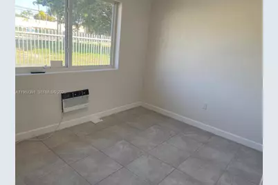 10030 W Indigo St #7, Miami, FL 33157 - Photo 4