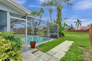 9774 NW 19th Pl, Sunrise, FL 33322 - Photo 32