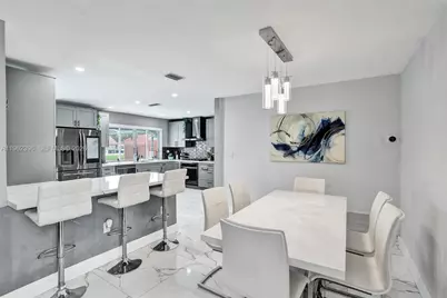 9774 NW 19th Pl, Sunrise, FL 33322 - Photo 18