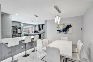 9774 NW 19th Pl, Sunrise, FL 33322 - Photo 18