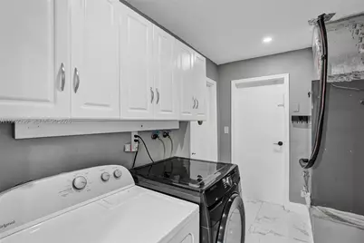 9774 NW 19th Pl, Sunrise, FL 33322 - Photo 28